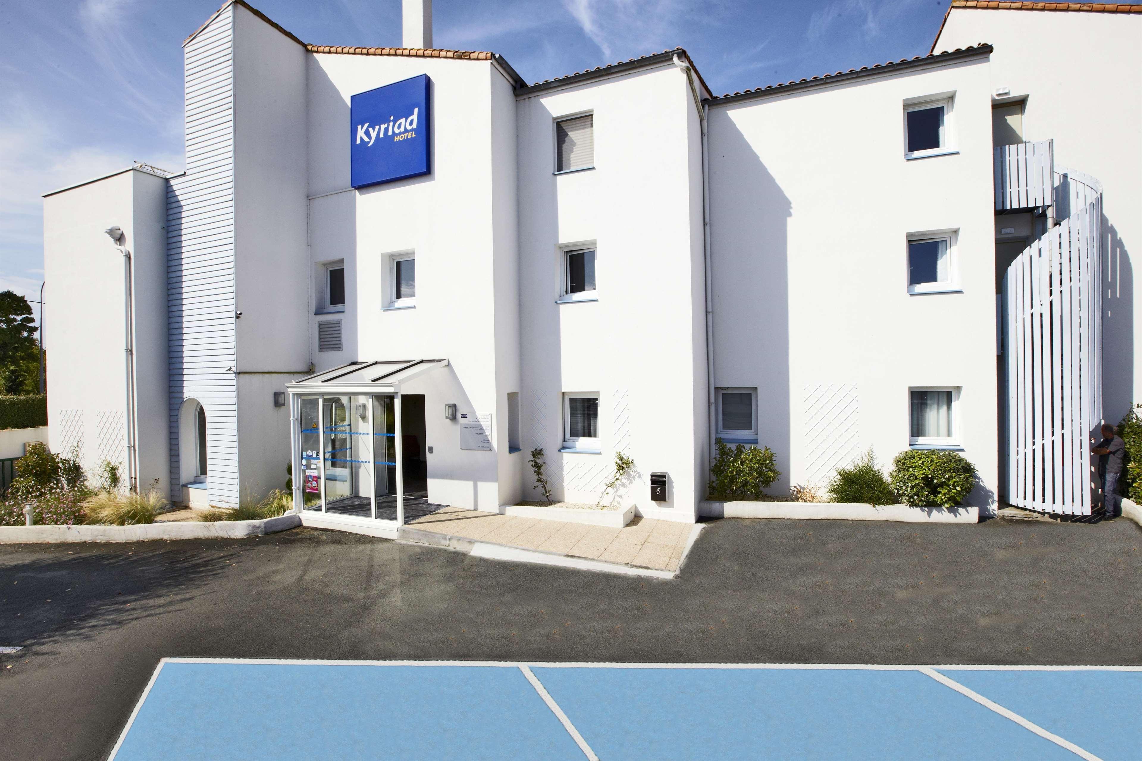 Hôtel Kyriad La Rochelle Centre Extérieur photo