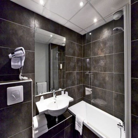 Hôtel Kyriad La Rochelle Centre Extérieur photo
